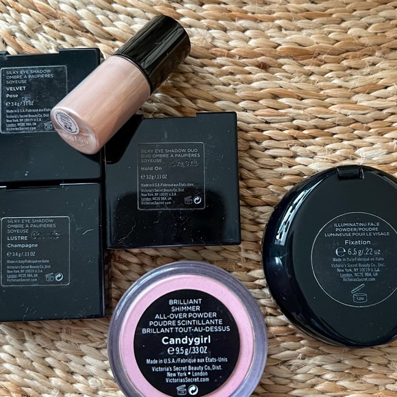 Victoria’s Secret makeup Eyeshadow/Cheek Blush/Illuminator Makeup Bundle - Picture 8 of 8